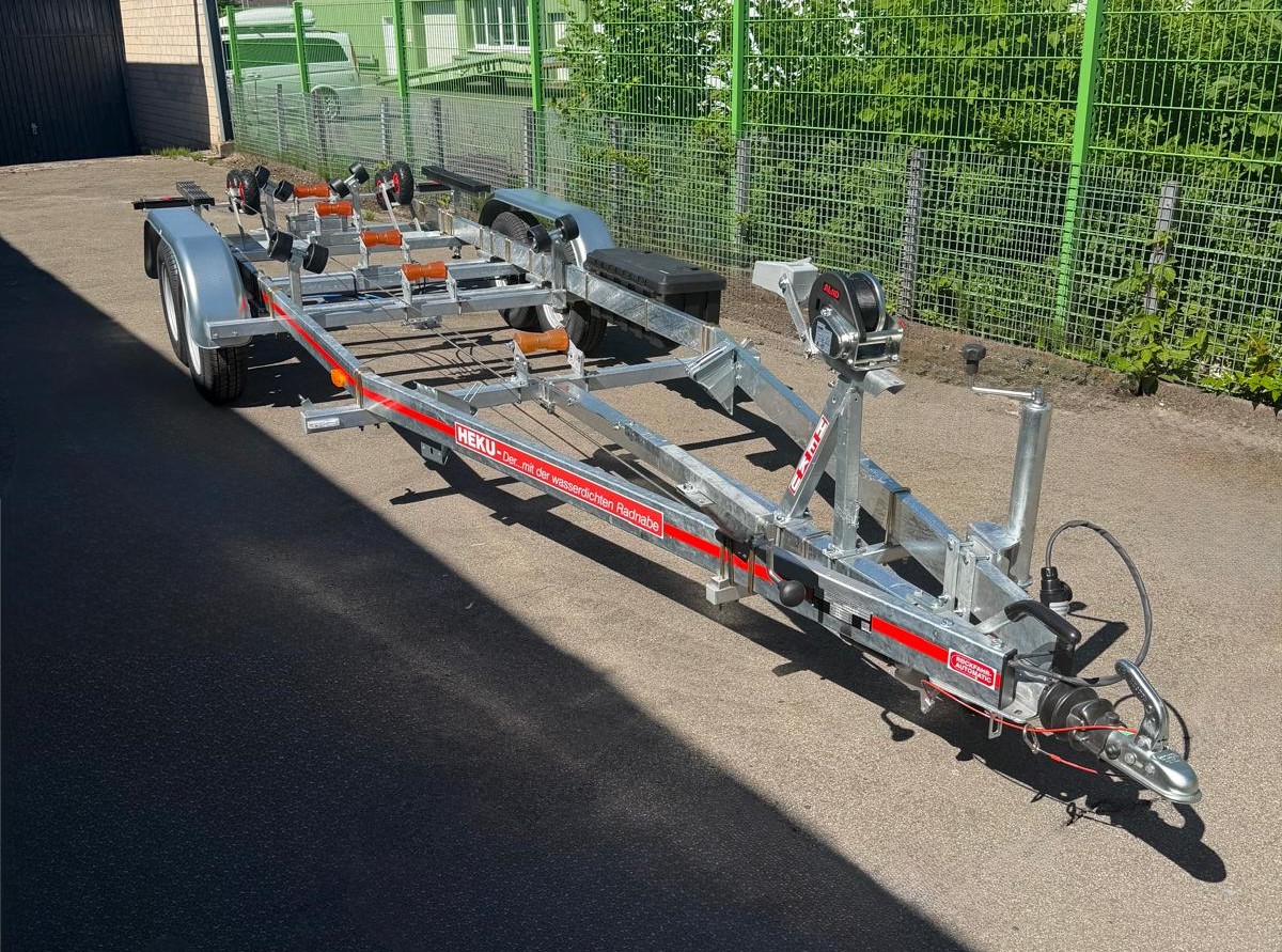 HEKU B 2000 mit Rollen und Windenstand im Originalfoto