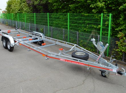 HEKU Bootsanhänger – Seitenansicht